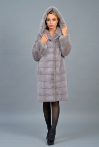 Шуба из меха аукционной норки (Kopenhagen Fur) с капюшоном Шуба из меха аукционной норки (Kopenhagen Fur) с капюшоном